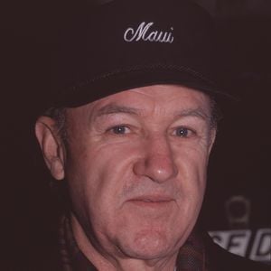 Une démarche "très inhabituelle", ont glissé nos confrères. "Essayer de bloquer le rapport d'autopsie est très atypique, ce n'est pas quelque chose que j'ai déjà vu", a souligné un proche de l'enquête en attendant l'audience. Affaire à suivre... 

Santa Fe, NM - L'acteur Gene Hackman (95 ans) et son épouse Betsy Arakawa (63 ans) ont été retrouvés morts dans leur maison de Santa Fe, au Nouveau-Mexique. Les autorités ont déclaré qu'une enquête était en cours. (Backgrid USA / Bestimage).