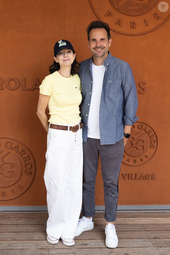 Christophe Michalak et Delphine McCarty au Village lors des Internationaux de France de Tennis de Roland Garros 2025 (Jour 9), le 3 juin 2025 à Paris.
© Moreau / Jacovides / Bestimage