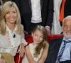 Découvrez comment Louxor, ce trésor historique aux couleurs chatoyantes, a captivé la fille de Jean-Paul Belmondo, 

Natty, Stella Belmondo et Jean-Paul Belmondo sur le plateau de "Vivement Dimanche" à Paris le 10 avril 2013. 

© Coadic Guirec / Bestimage