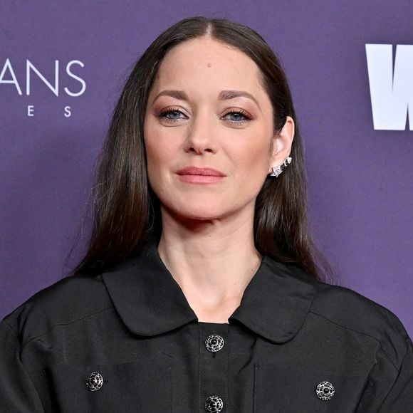 Un procès qui est actuellement au coeur de l'actualité française !

Marion Cotillard au photocall de la soirée Women In Film Annual Gala à l'hôtel Beverly Hilton à Los Angeles.