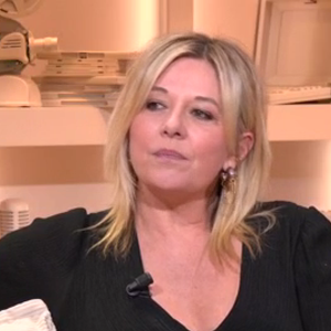 Flavie Flament dans l'émission "Puremédias : l'hebdo" sur T18.
