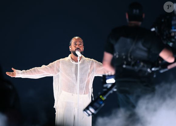 Slimane avec sa chanson "Mon Amour" lors de la dernière répétition générale avant la finale de la 68ème édition du Concours Eurovision de la chanson (ESC) à la Malmö Arena, à Malmö, Suède, le 11 mai 2024. © Andreas Hillergren/TTNews/Bestimage