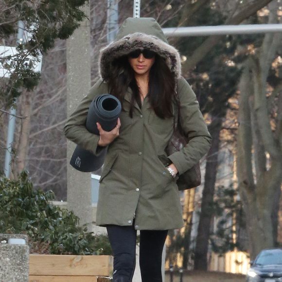 Meghan Markle affronte le froid pour se rendre à son cours de yoga à Toronto, Canada, le 11 mars 2017, après ses vacances en Jamaïque avec le prince Harry. © The ImageDirect / Bestimage