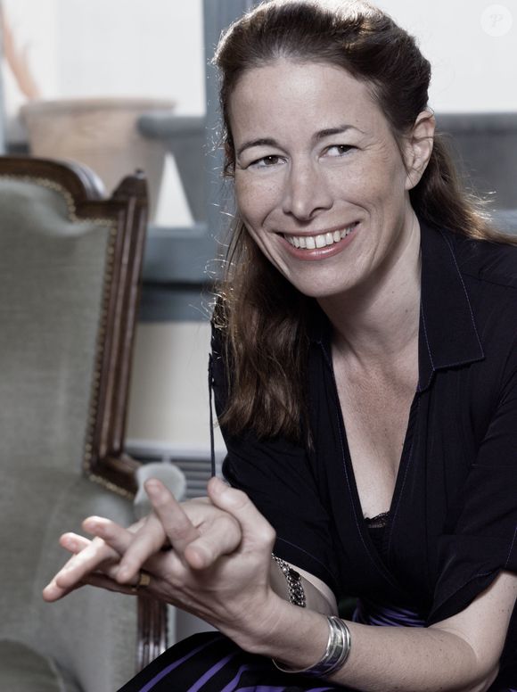 Dans le magazine "ELLE", elle a parlé d'une autrice qui lui tient d'ailleurs beaucoup à coeur : Anne Dufourmantelle

Archive - Anne Dufourmantelle est une psychanalyste et philosophe française. Docteur en philosophie de l'Université de la Sorbonne et diplômée de l'Université Brown, 18 janvier 2011
©JLPPA / Bestimage