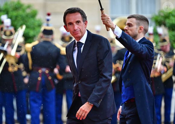 Alexandre Bompard, Pdg de Carrefour - Arrivées des personnalités au dîner d’État en l’honneur du président brésilien et de sa femme au palais présidentiel de l’Élysée à Paris le 5 juin 2025.

© Christian Liewig / Bestimage