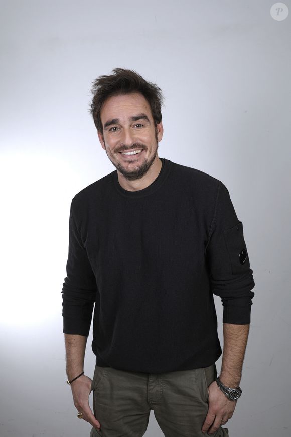 Ensemble ils ont un fils, Aaron, âgé de 4 ans.

Exclusif - Portrait de Kevin Levy à Paris, le 18 décembre 2024.
© Cédric Perrin/Bestimage