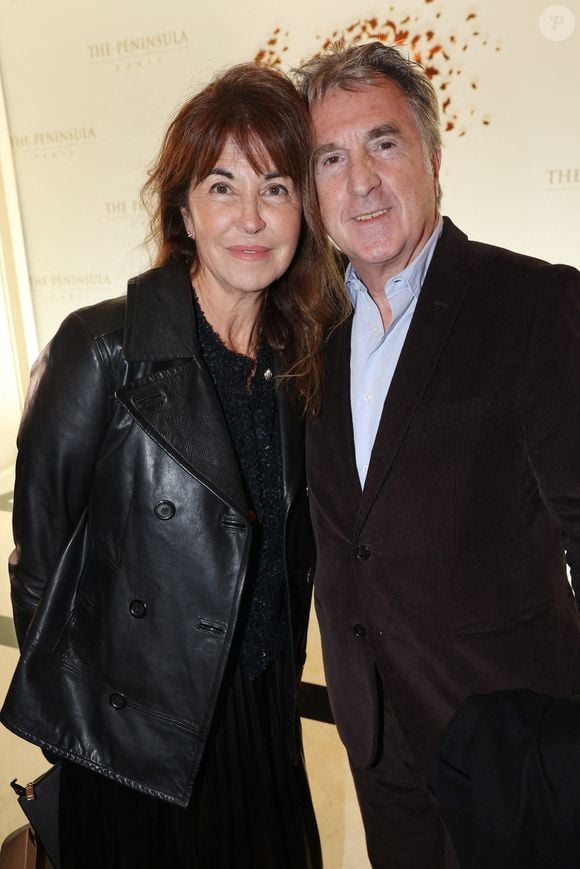 Narjiss Slaoui-Falcoz et Francois Cluzet assistent au " Gala d'hiver " du Peninsula à Paris, le 28 novembre 2024 à Paris, France. Photo par Jerome Dominé/ABACAPRESS.COM