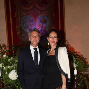 Emmanuel-Philibert de Savoie et Adriana Abascal forment un couple épanoui.

Emmanuel-Philibert de Savoie et Adriana Abascal au dîner de gala. Rome, Palazzo Ruspoli Dîner de gala pour le concert d'Omar Harfouch au Parlement italien. Italie. Photo par IPA/ABACAPRESS.COM
