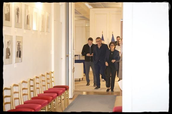 Dany Boon a été choisi à l’unanimité par un jury présidé par le délégué général à la langue française et aux langues de France

Dany Boon, Arthur, Rachida Dati - Dany Boon reçoit des mains de Rachida Dati le Grand Prix Raymond Devos de la langue française 2025 au Salon Jérôme du Ministère de la Culture à Paris le 21 mars 2025.  © Alain Guizard/Bestimage