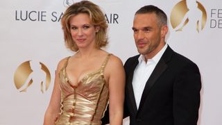 Philippe Bas marié à 51 ans : l’ex de Lorie remet ça avec Valentina, loin de Paris cette fois-ci !