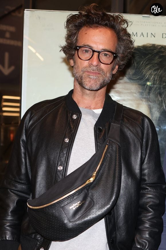 Depuis mai 2025, François Duris occupe le poste prestigieux de Creative Director chez la marque de smartphones HONOR.

Exclusif - Romain Duris lors de l'avant-première du film "Fils de Personne" au cinéma UGC Ciné Bordeaux, le 3 juin 2026. 
© Jean-Marc Lhomer / Bestimage