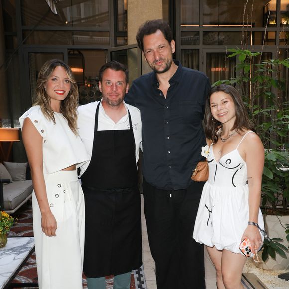 Exclusif - Norbert Tarayre, Éric Antoine et sa compagne Gennifer Demey et Juju Fitcats lors de l'inauguration Le Patio by Norbert Tarayre au Prince de Galles à Paris, France, le 4 juillet 2025. © Coadic Guirec/Bestimage