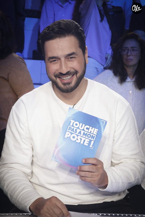 Le film sort en salles le 7 octobre.

Exclusif - Moundir - Sur le plateau de l’émission TPMP (Touche Pas à Mon Poste) présentée en direct par C.Hanouna et diffusée sur C8 le 4 décembre 2023. © Jack Tribeca / Bestimage