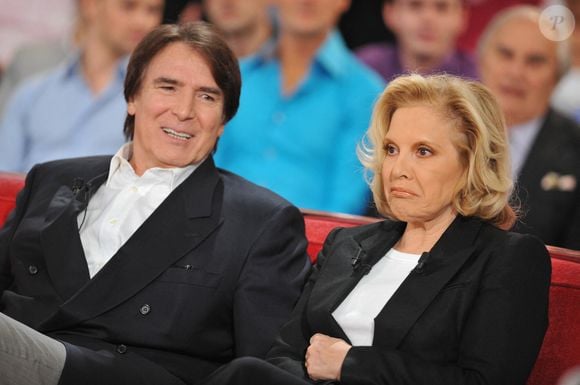 Sylvie Vartan et son mari Tony Scotti lors de l'enregistrement de Vivement Dimanche le 15 novembre 2011 à Paris, France. Photo Max Colin/Abaca