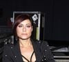 La chanteuse Alexandra Canto, Alex Dana (Ex-membre du groupe L5) pose à Paris le 17 novembre 2021. © Cédric Perrin/Bestimage