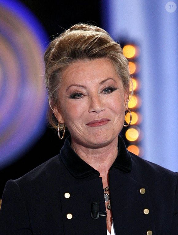 EXCLUSIF - Sheila assiste à l'enregistrement d'une émission de télévision à Paris, France, le 19 février 2008. Photo de Greg Soussan/ABACAPRESS.COM