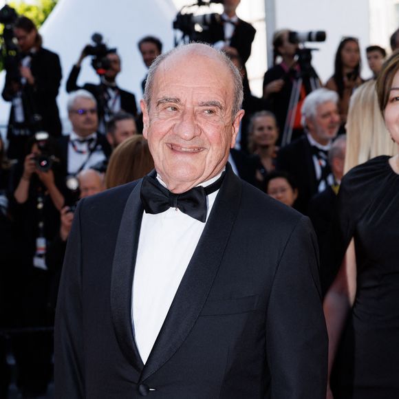 Pierre Lescure et Catherine Deneuve ont partagé près de dix ans de vie commune, une histoire marquée par la discrétion et la complicité.

Pierre Lescure - Montée des marches de la cérémonie de clôture du 78ème Festival International du Film de Cannes, au Palais des Festivals à Cannes.
© Jacovides-Moreau / Bestimage