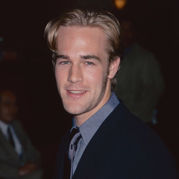 Nashville, TN FILE PHOTOS James Van Der Beek, la star de la série pour adolescents des années 1990 "Dawson's Creek", est décédé mercredi à l'âge de 48 ans après une bataille contre le cancer, a annoncé sa femme sur les médias sociaux.

Photo : Backgrid USA / Bestimage