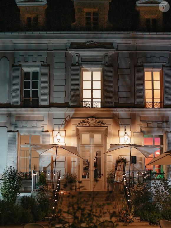 Maison La Feuilleraie, dans l'Essonne, est un restaurant. C'est là que vivait Antoine de Saint-Exupéry par le passé.