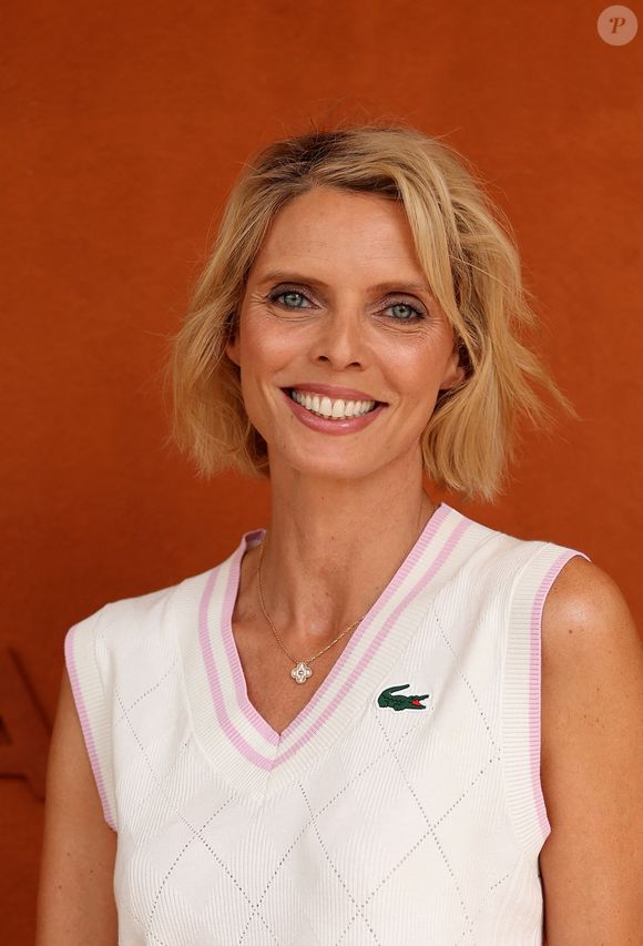 Sylvie Tellier (Miss France 2002) au photocall du village lors des Internationaux de France de Tennis de Roland Garros 2026, à Paris, France, le 29 mai 2026. © Dominique Jacovides/Bestimage