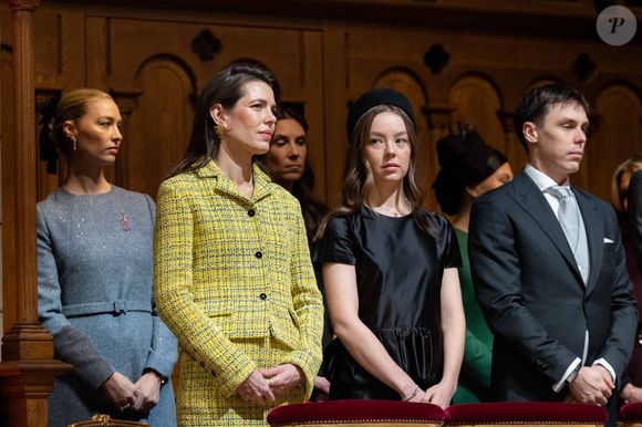 Beatrice Borromeo, Charlotte Casiraghi, la princesse Alexandra de Hanovre, Louis Ducruet lors de la messe en la cathédrale Notre-Dame-immaculée de Monaco le jour de la fête nationale à Monaco le 19 novembre 2025.

© Olivier Huitel / Pool Monaco / Bestimage