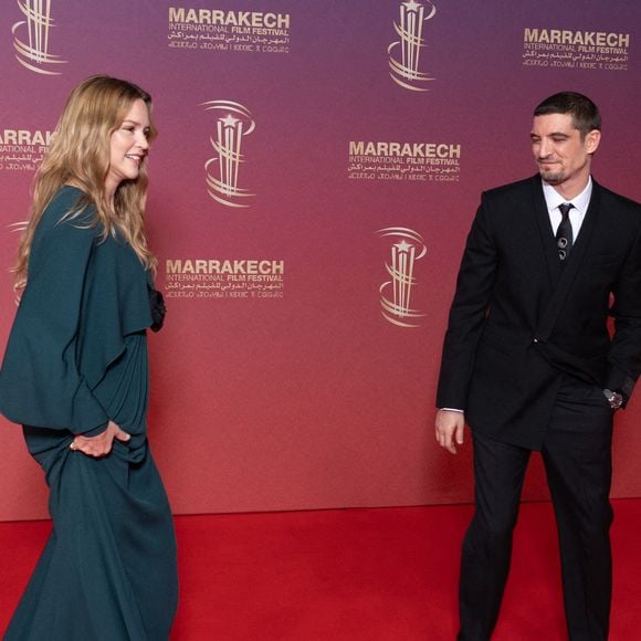 Lors de cet événement, d'autres personnalités ont fait crépiter les flashs des photographes.

Virginie Efira, Niels Schneider assistent au 22ème Festival International du Film de Marrakech Jour 2 le 29 novembre 2025 à Paris, France. Photo by Nasser Berzane/ABACAPRESS.COM