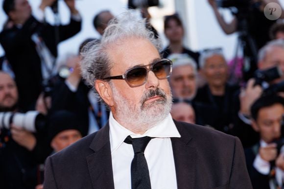 Gustave de Kervern - Montée des marches du film " La vénus électrique " pour la cérémonie d'ouverture du 79ème Festival International du Film de Cannes, le 12 mai 2026. © Jacovides-Moreau /Bestimage