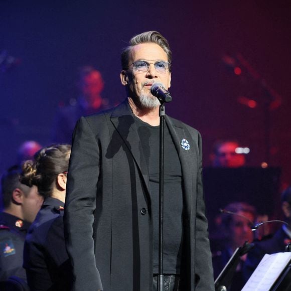 Le chanteur Florent Pagny se produit lors d'un concert de charité, Sentinelles D'Un Soir, organisé par le Gouverneur Militaire de Paris au profit des Bleuets de France, des soldats blessés et des victimes du terrorisme à la Salle Pleyel à Paris, France, le 30 mai 2024. Photo par David Boyer/ABACAPRESS.COM