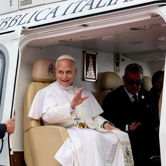 Départ du pape Léon XIV de l'héliport de Monaco en présence du prince Albert II et de la prince Charlène - Visite historique en principauté du pape Léon XIV - Monaco le 28 mars 2026.
© Dominique Jacovides - Bruno Bebert / Bestimage