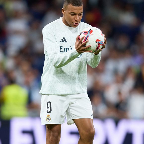 Le footballeur a eu une année 2024 compliquée

Kylian Mbappe à Madrid. © LGM/Panoramic/Bestimage)