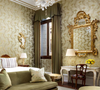 Le catalogue contient aussi des accessoires comme des bougies en porcelaine dorée ou des figurines.

Le groupe Marriott lance sa boutique déco !