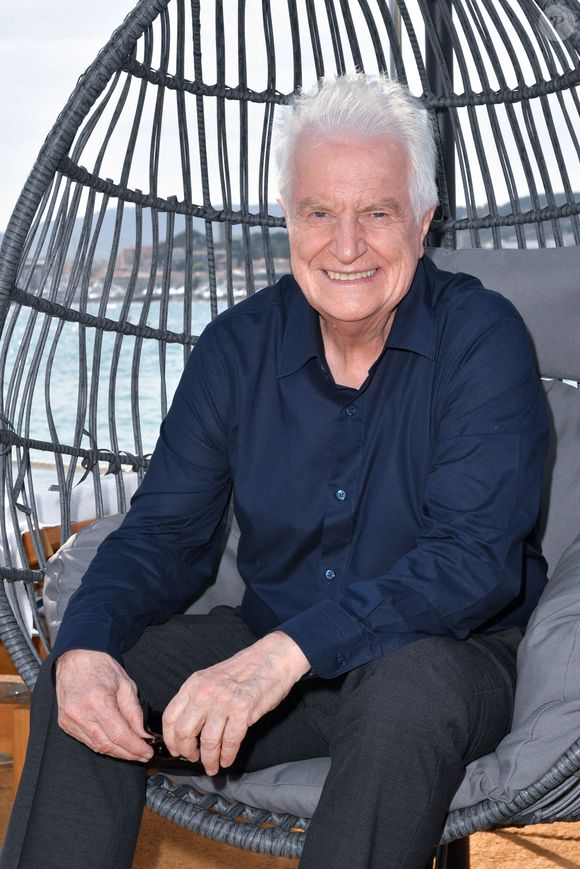 Andre Dussollier pose pour des photos lors du 74e Festival international du film de Cannes à Cannes, France, le 06 juillet 2021. Photo by Aurore Marechal/ABACAPRESS.COM