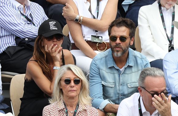 Christophe Maé et sa compagne Nadége Sarron - Célébrités dans les tribunes des internationaux de France de tennis de Roland Garros à Paris, France, le 9 juin 2019. © Jacovides-Moreau/Bestimage