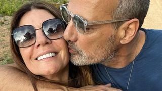 "Ton 3e enfant à jamais" : Le compagnon de Veronika Loubry lancé dans sa "chimio numéro 42", tout le clan le soutient