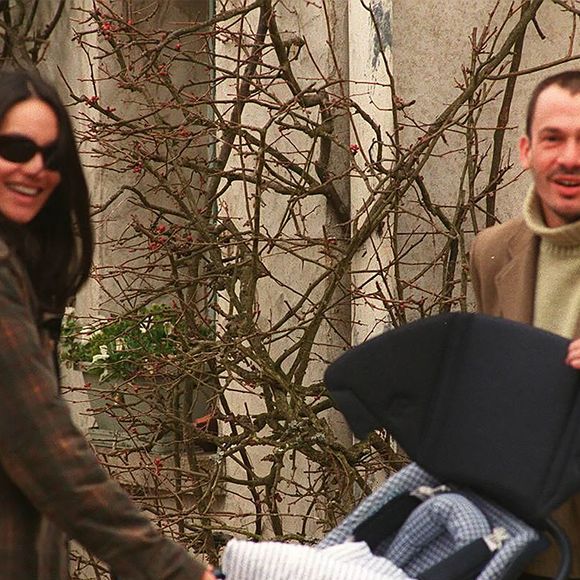 Inca, le fils de Florent Pagny vient de célébrer ses 29 ans.

Florent Pagny se promène en famille avec Azucena et leur fils Inca. © Agence / Bestimage
