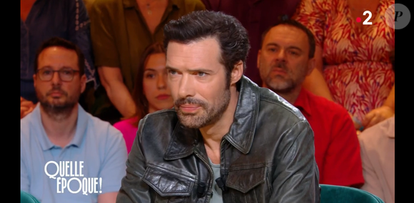 Nicolas Bedos fait son retour à la télé après 2 ans et demi, dans "Quelle époque !", sur France 2, le 3 mai 2025.