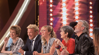 "Tout est parti" : Près de 10 ans après son départ de TPMP, cette ex-chroniqueuse star évoque sa situation financière