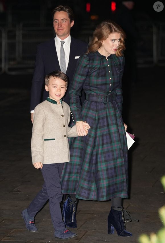 La princesse Beatrice d'York, Edoardo Mapelli Mozzi et Christopher Woolf  - Traditionnel concert de Noël "Together At Christmas" à l'abbaye de Westminster à Londres le 8 décembre 2023.