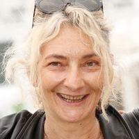 Corinne Masiero (Capitaine Marleau) : Son compagnon Nicolas effectue un métier encore rare, combien coûte un week-end bien-être à ses côtés ?