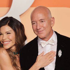 Jeff Bezos et Lauren Sanchez à la Vanity Fair Oscar Party le 2 mars 2025 à Beverly Hills, en Californie. Photo Press Service / BESTIMAGE
