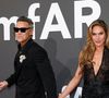 Robbie Williams est apparu main dans la main et très complice avec son épouse Ayda Field face aux photographes.

Robbie Williams et sa femme Ayda Field - Photocall du gala " amfAR 2026 by Chopard " à l'Hôtel du Cap-Eden-Roc à Antibes, lors du 79ème Festival International du Film de Cannes. Le 21 mai 2026
© Jacovides-Moreau / Bestimage