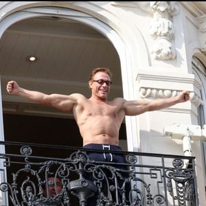 Comme l'indiquent nos confrères de "Nice Matin" dans leur édition de ce samedi 5 février, le célèbre acteur belge est accusé d’avoir eu des rapports sexuels

Jean-Claude Van Damme à Cannes
MAQUAIRE / BESTIMAGE