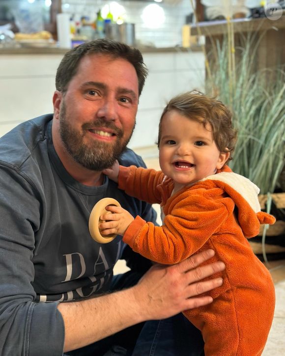 Leur petit Augustin a dû être hospitalisé en urgence suite à une "grosse détresse respiratoire" comme a confié sa maman sur Instagram.

Céline Saffré de "Familles nombreuses", maman de neuf enfants