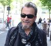 Florent Pagny quitte les studios RTL à Neuilly-sur-Seine le 2 Mai 2025. © Denis Guignebourg/BestImage