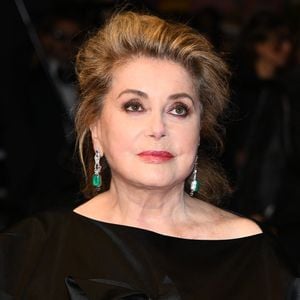 Catherine Deneuve  - Montée des marches du film « Gentle Monster » lors du 79ème Festival International du Film de Cannes, France, le 15 mai 2026. © Alberto Terenghi/IPA via ZUMA Press/Bestimage