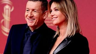 Dany Boon loin de la France avec Clara, de 16 ans sa cadette : le duo prend la pose lors d'un événement incontournable