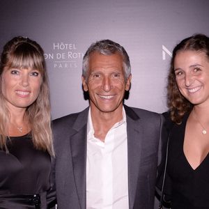Elle ajoute : "Je pense qu'elle avait une plus grande liberté de s'adresser à moi parce qu'elle n'avait pas peur de me faire du mal”

Nagui avec sa femme Mélanie Page et sa fille Nina Fam à l'hôtel Salomon de Rothschild à Paris le 5 septembre 2022.  © Rachid Bellak/Bestimage