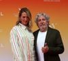 Papa de trois enfants et grand-père d'un garçon, l'acteur va voir sa famille bientôt s'agrandir.
Alain Chabat et sa compagne Tiara Comte - Cérémonie d'ouverture du Biarritz Film Festival - Nouvelles Vagues 2024 au théâtre de la Gare du midi à Biarritz le 18 juin 2024. © Jean-Marc Lhomer/Bestimage