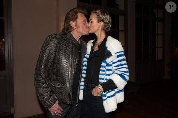 Exclusif - Prix Special - No web - No blog - Johnny Hallyday et sa femme Laeticia - Aftershow après le concert caritatif de Johnny Hallyday pour l'association de sa femme "La Bonne Etoile", qui vient en aide aux enfants du Vietnam, au Trianon a Paris, le 15 décembre 2013. © CYRIL MOREAU / BESTIMAGE