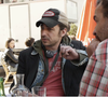 Mais aussi Alexandre, son fils adoptif.
Alexandre Villeret, fils de Jacques Villeret sur le tournage du film En pays cannibale, en salles le 26 juin